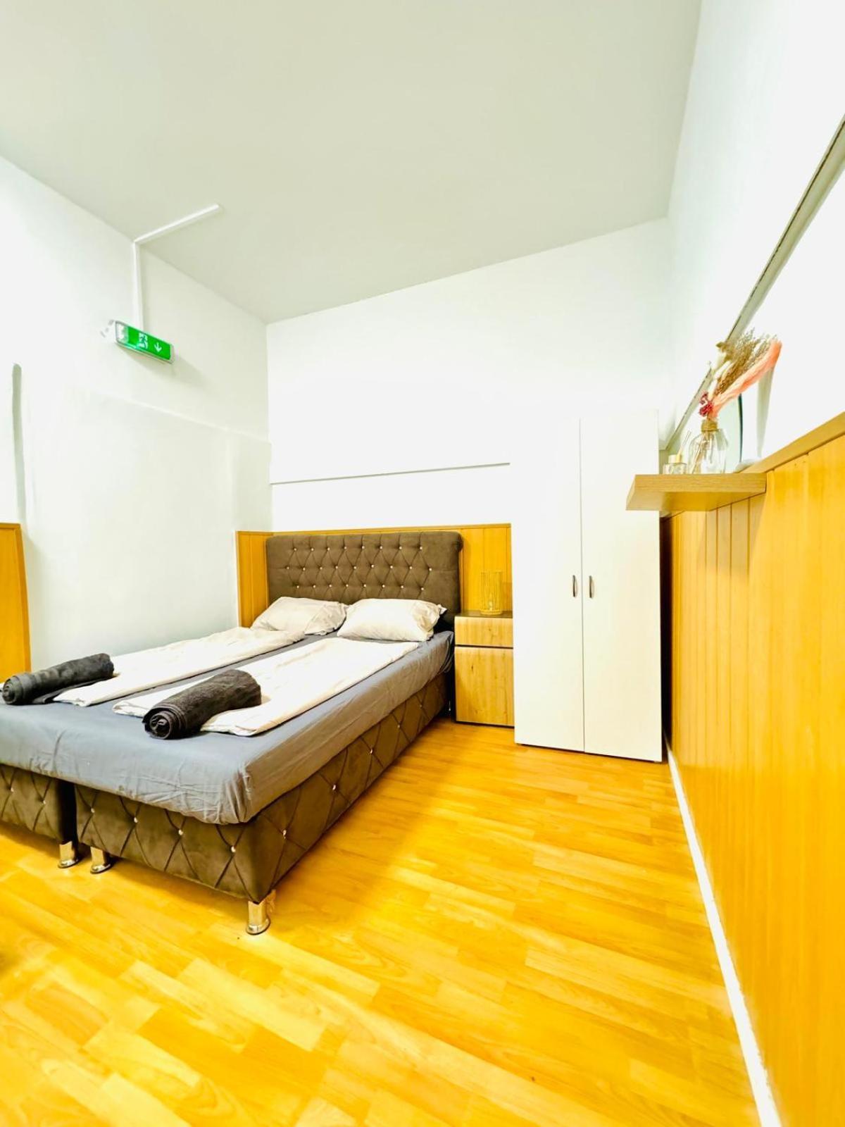 Comfy Rooms In A Shared Apt, 8Min To Rathausplatz Bécs Kültér fotó