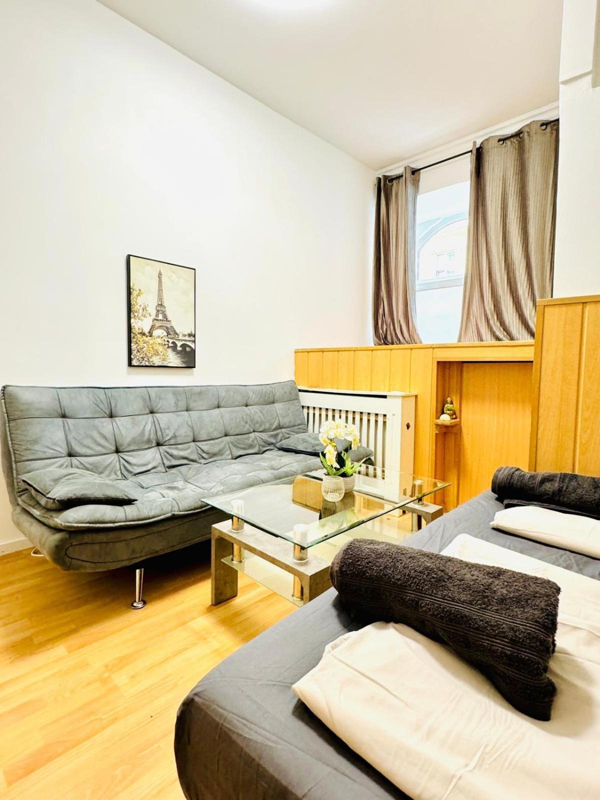 Comfy Rooms In A Shared Apt, 8Min To Rathausplatz Bécs Kültér fotó