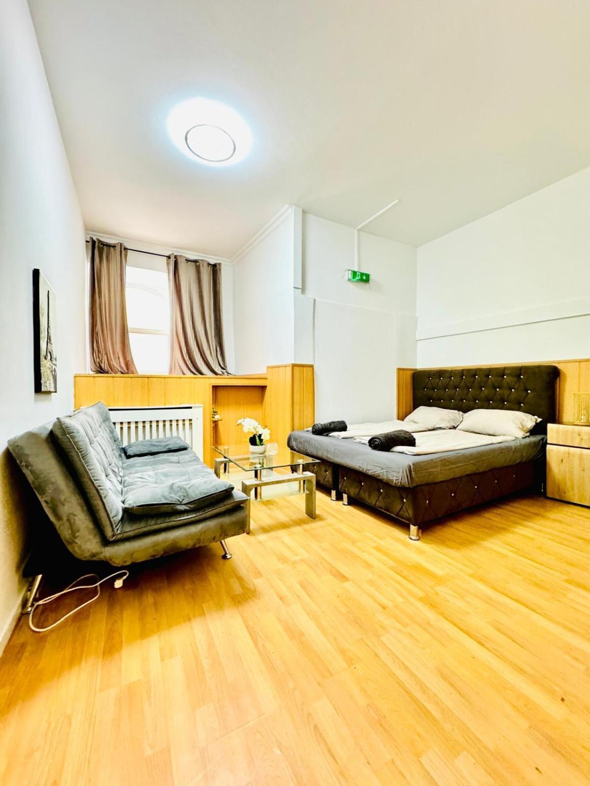 Comfy Rooms In A Shared Apt, 8Min To Rathausplatz Bécs Kültér fotó