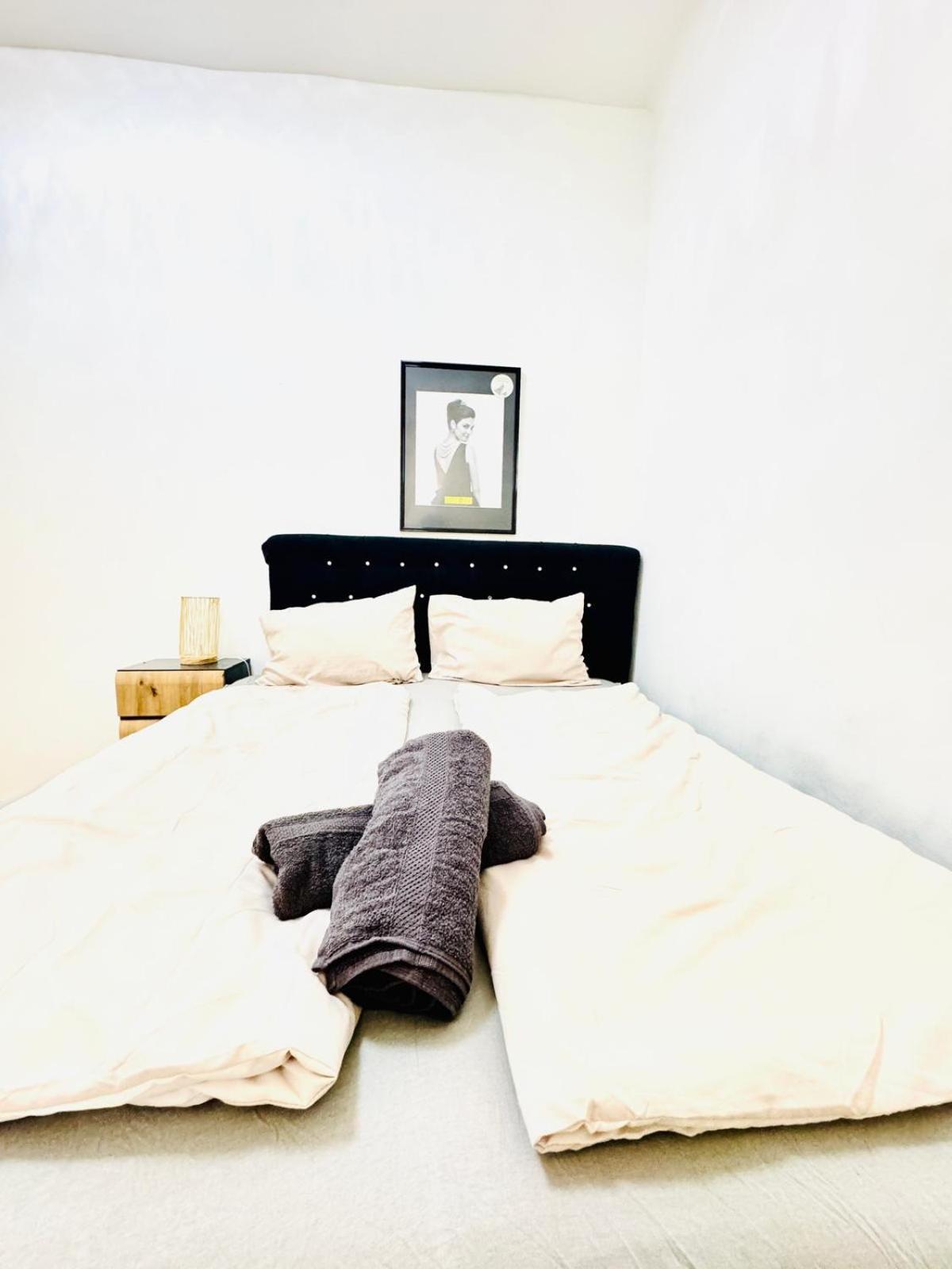 Comfy Rooms In A Shared Apt, 8Min To Rathausplatz Bécs Kültér fotó
