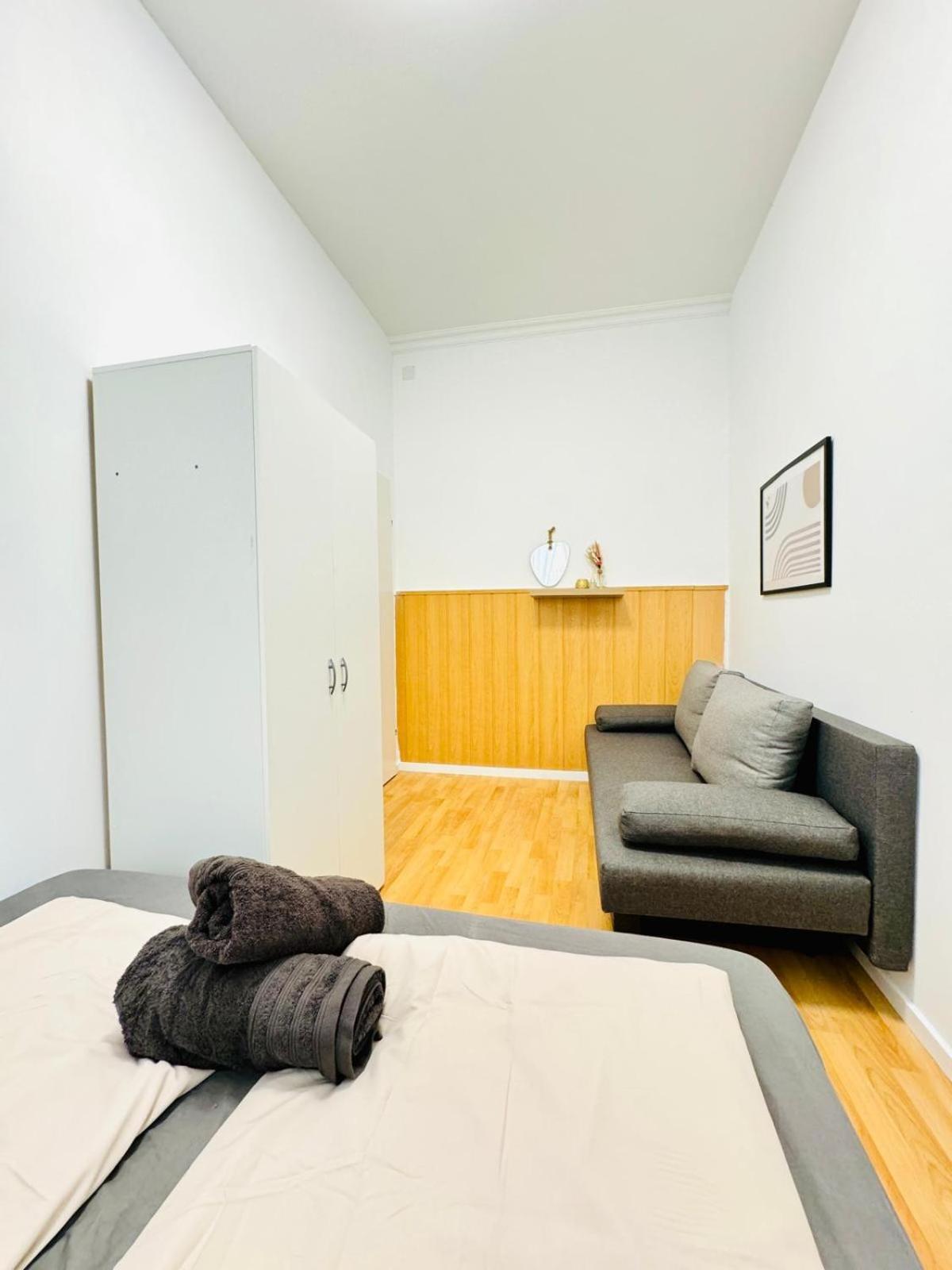 Comfy Rooms In A Shared Apt, 8Min To Rathausplatz Bécs Kültér fotó