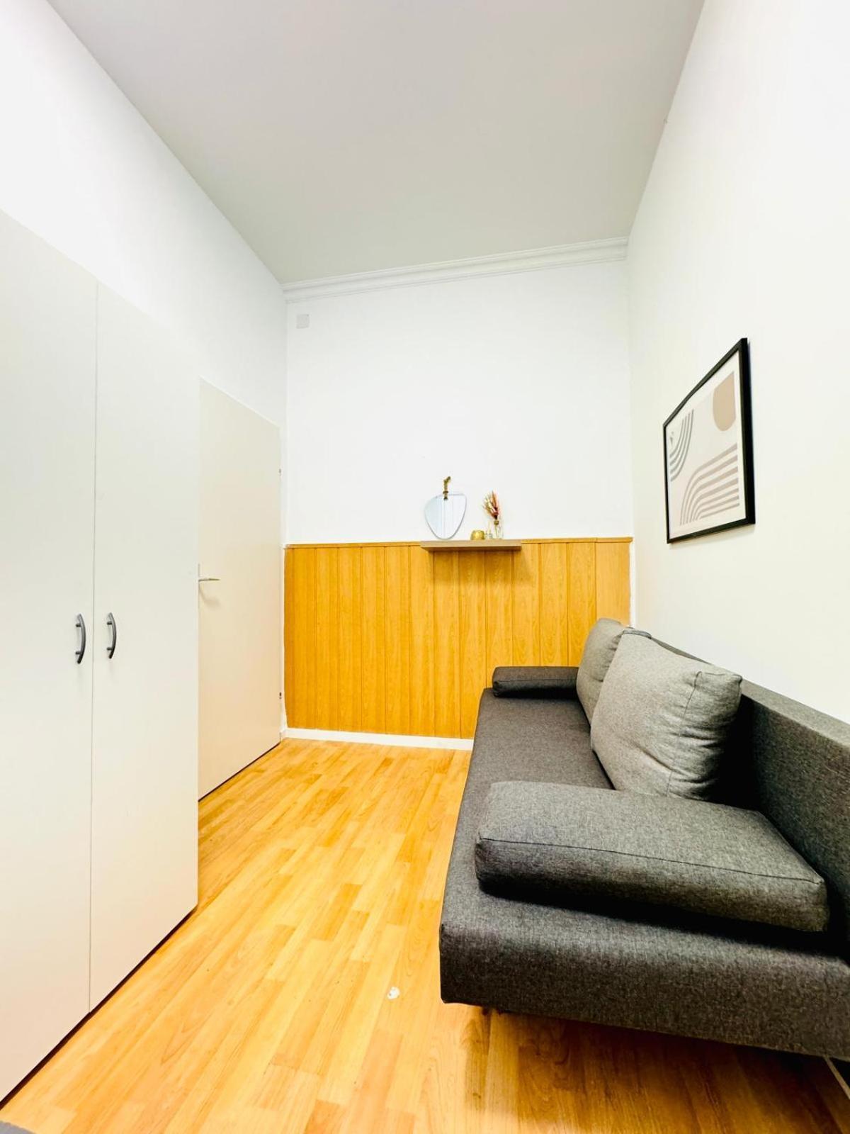 Comfy Rooms In A Shared Apt, 8Min To Rathausplatz Bécs Kültér fotó