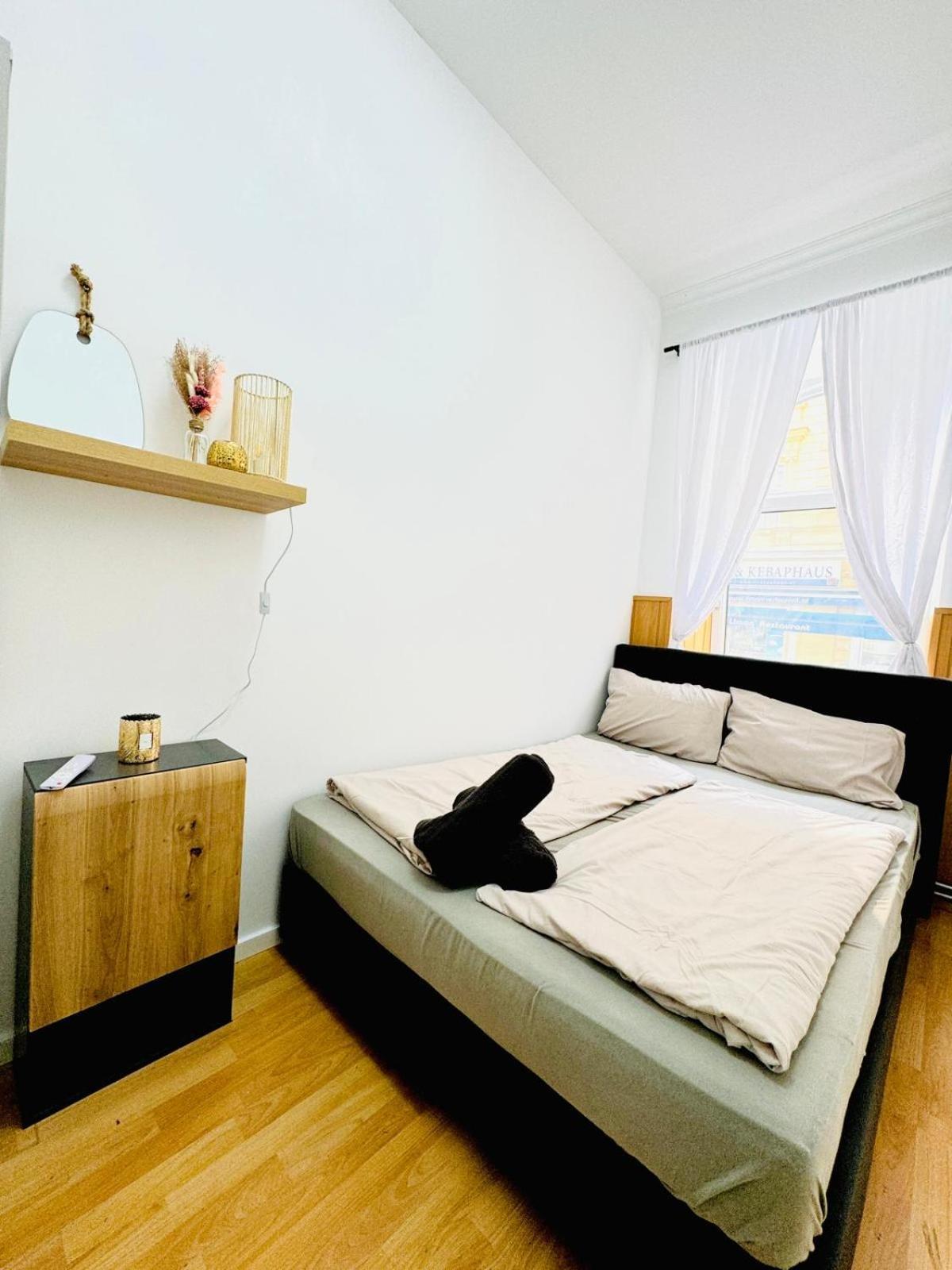 Comfy Rooms In A Shared Apt, 8Min To Rathausplatz Bécs Kültér fotó