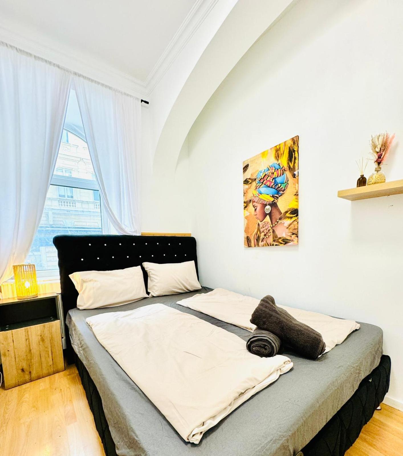 Comfy Rooms In A Shared Apt, 8Min To Rathausplatz Bécs Kültér fotó